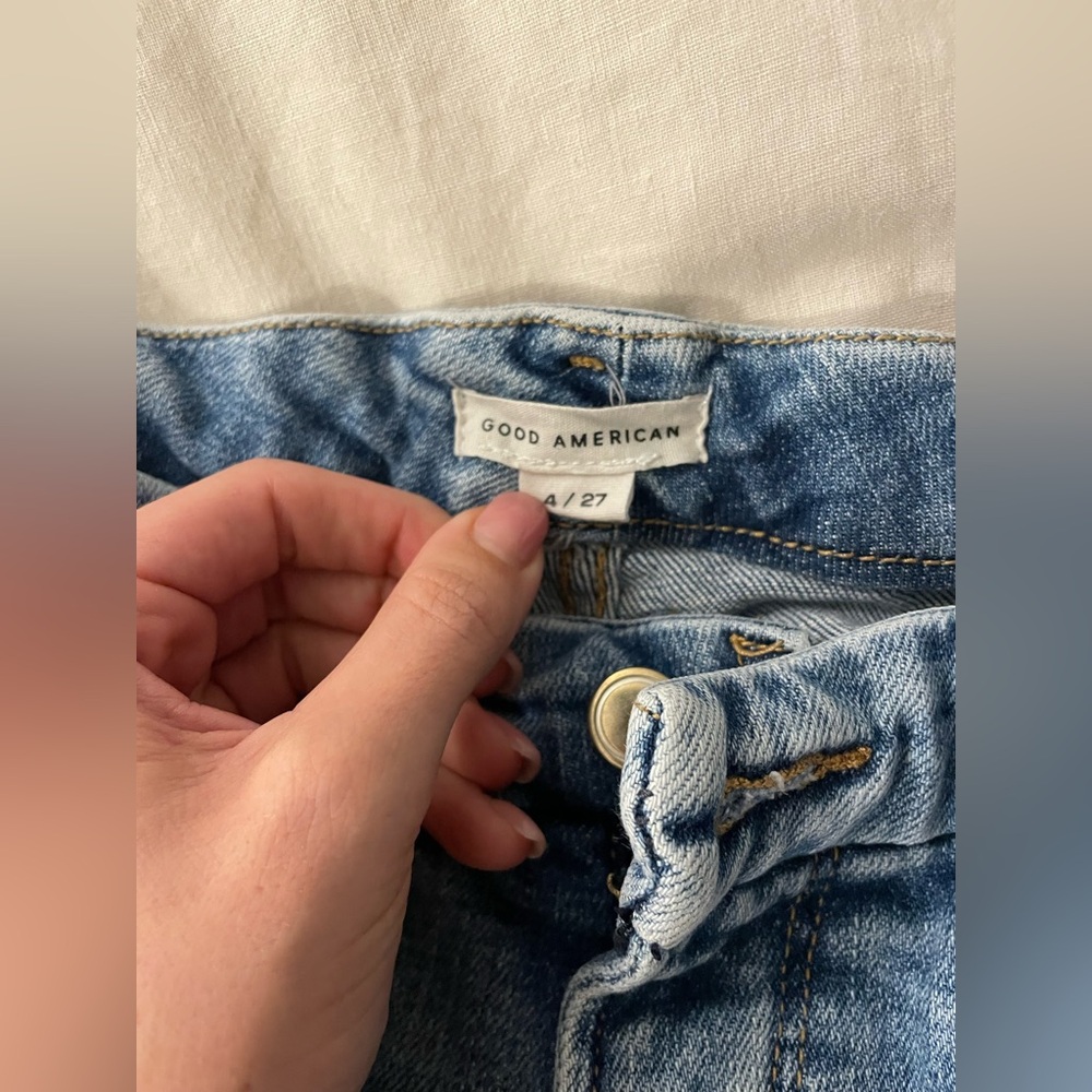 Good American - Good Legs Straight Jeans - Picture 5 of 9